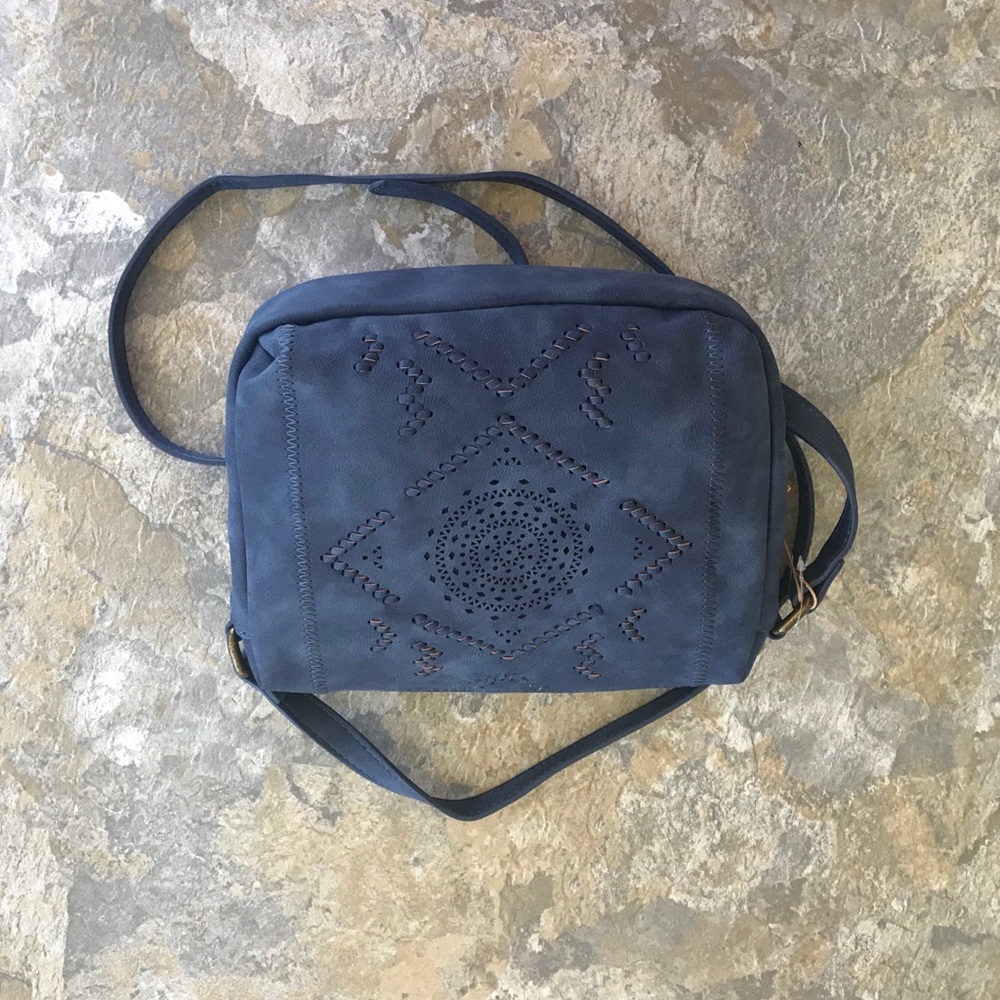 Revive Vintage Vegan Purse/Crossbody, Blue, New